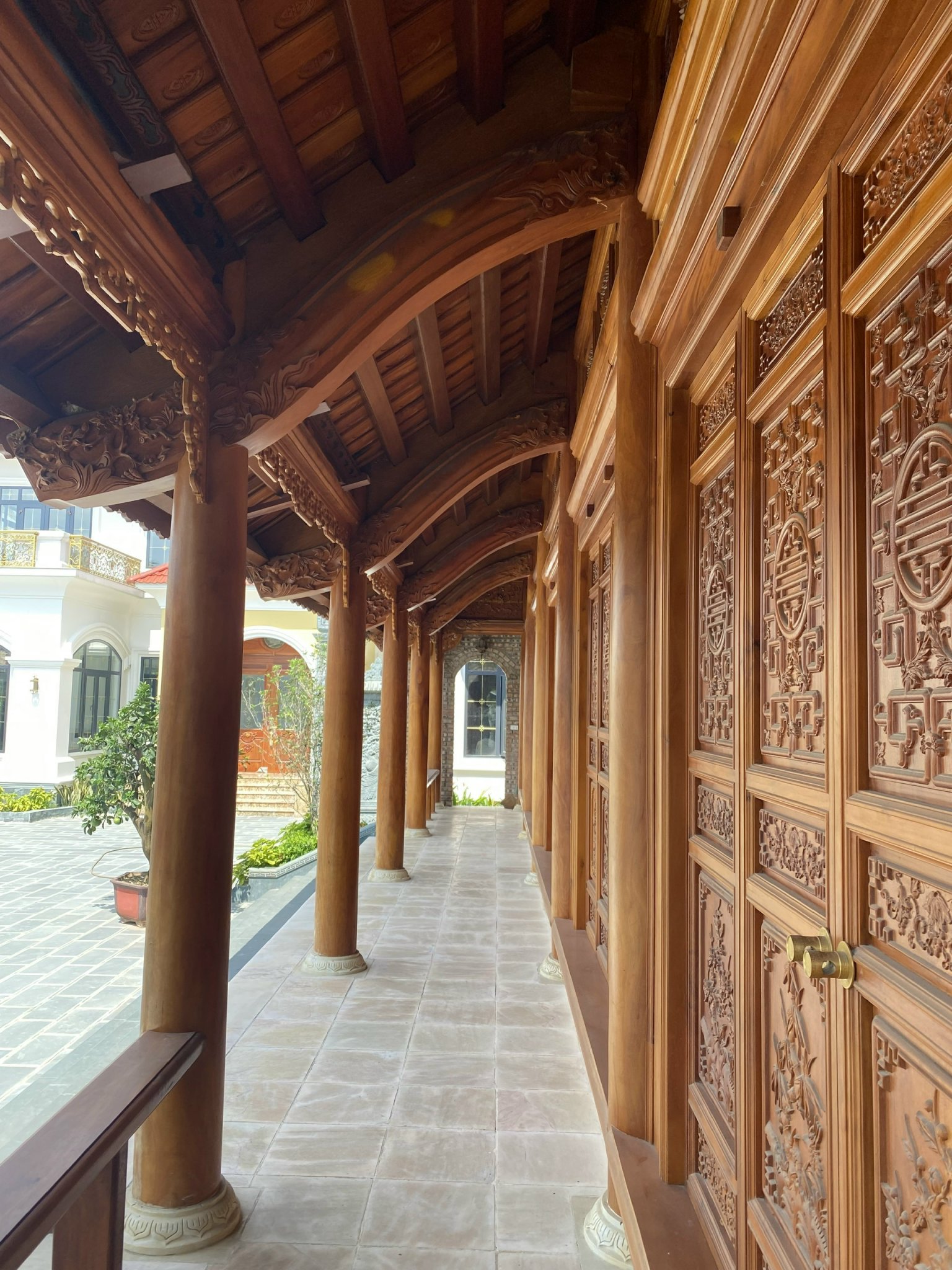 chi tiết