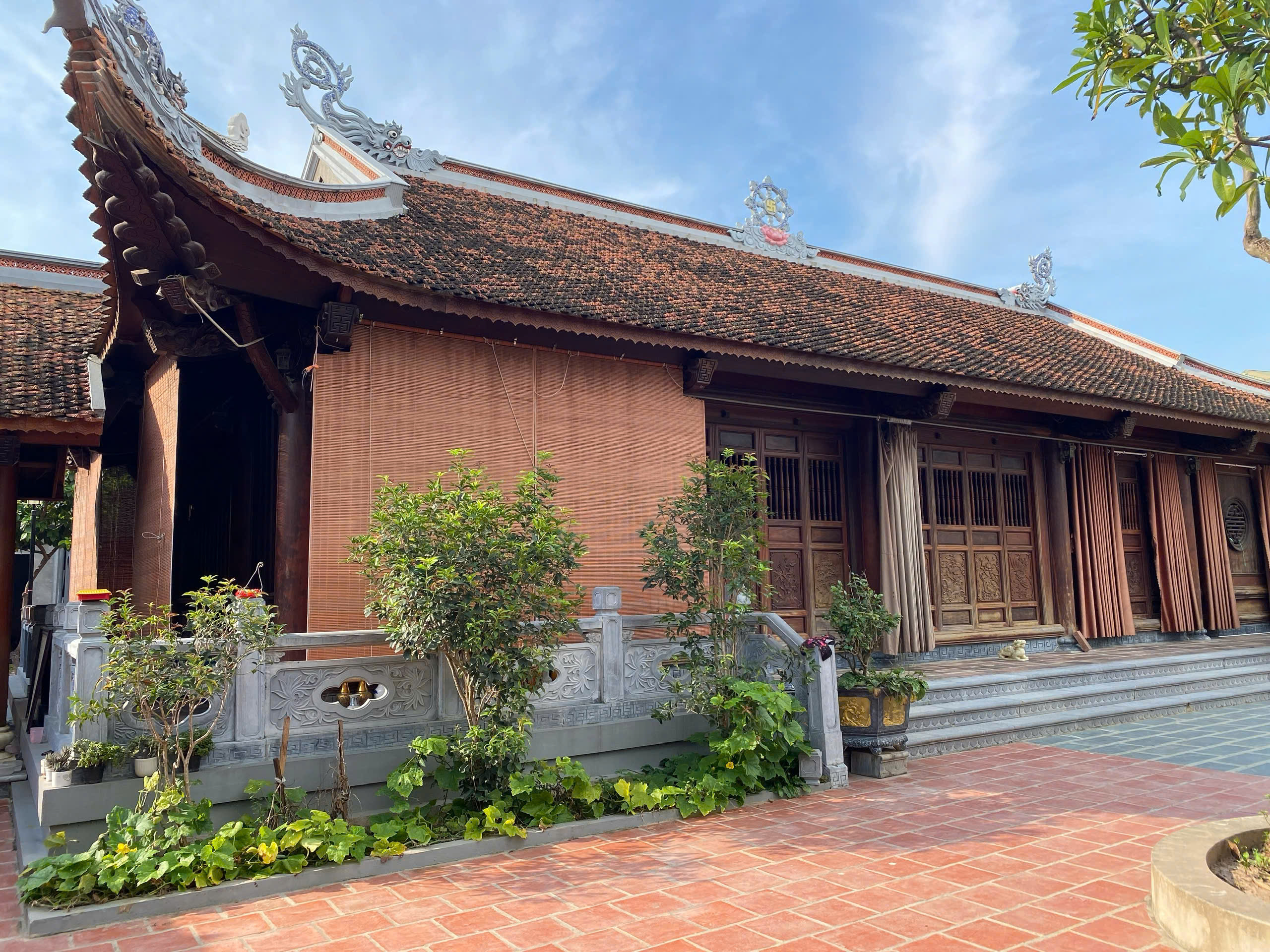 Công trình chùa gỗ