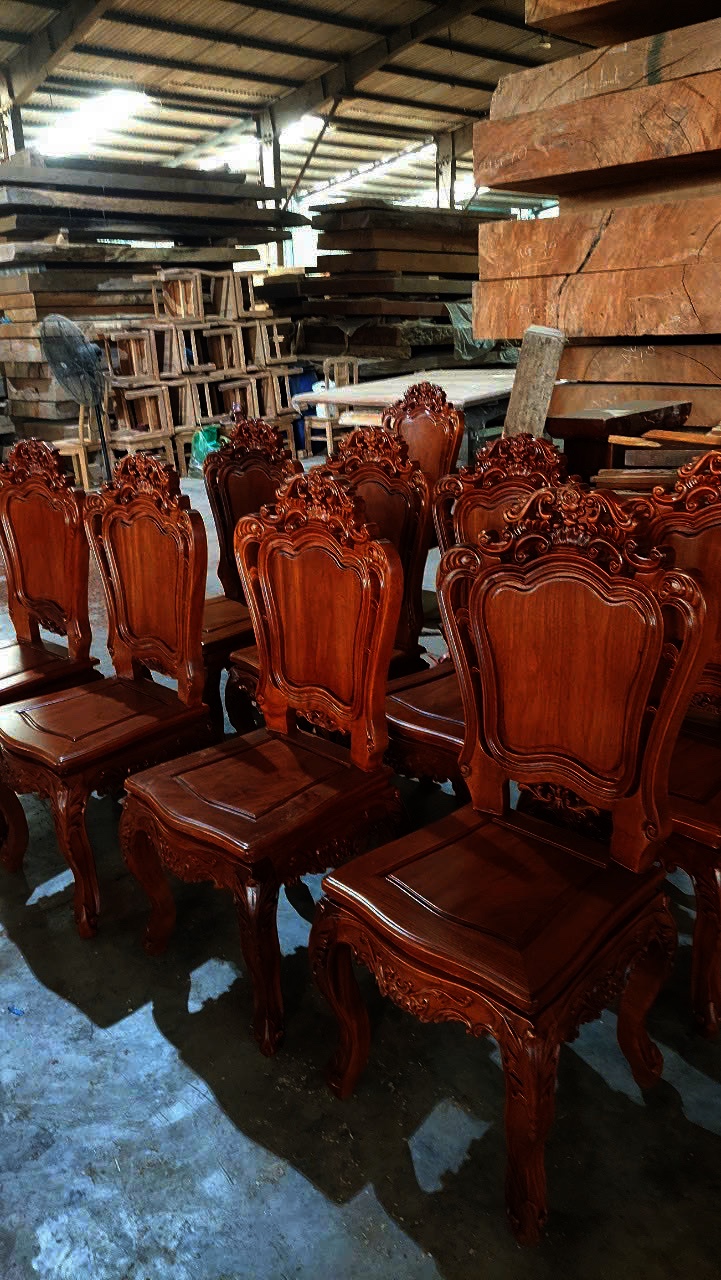 Ghế gỗ tự nhiên