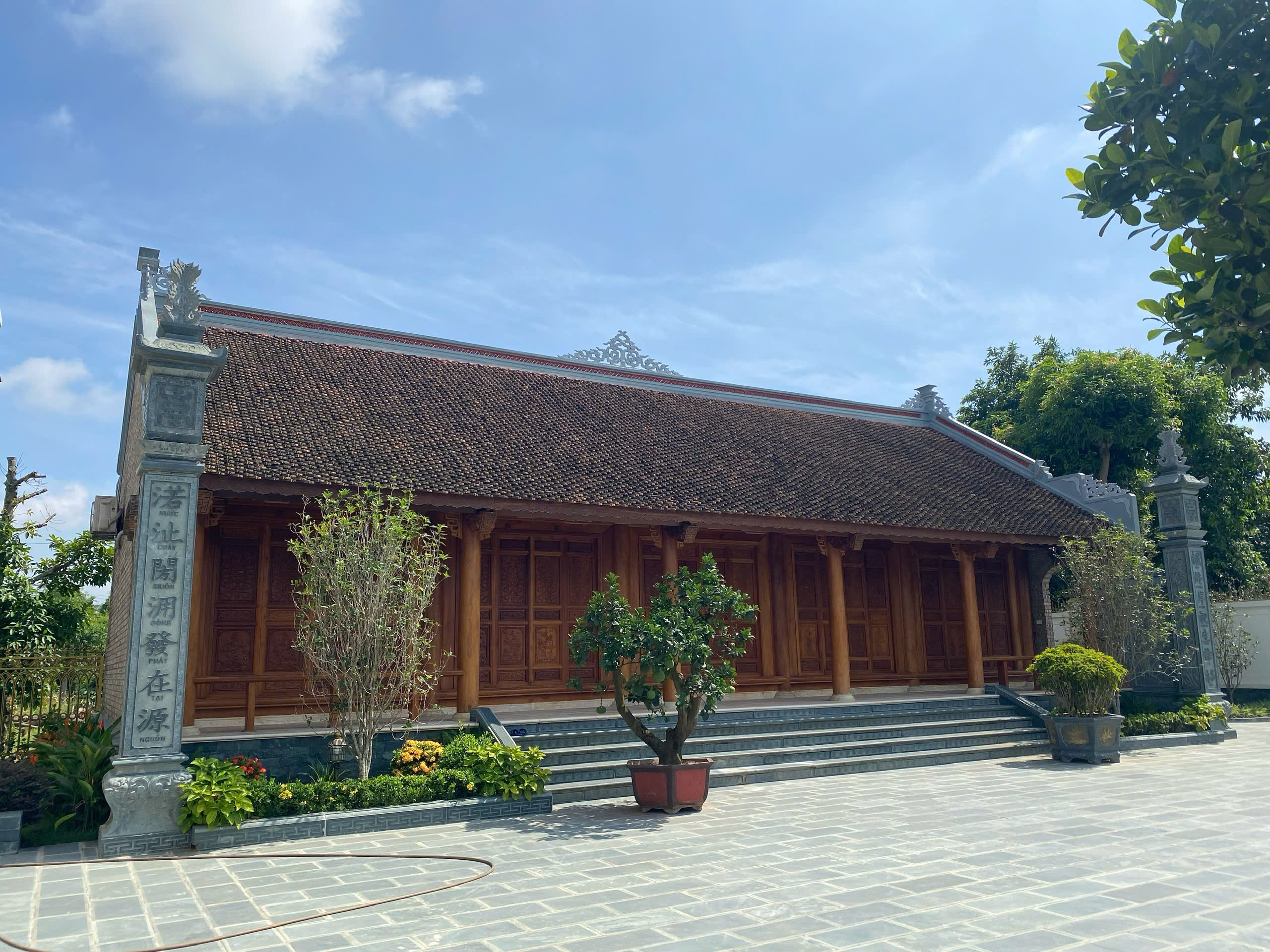 Nhà kẻ truyền 5 gian